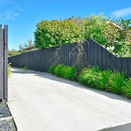 Dickens St - Christchurch Holiday Homes Exteriör bild