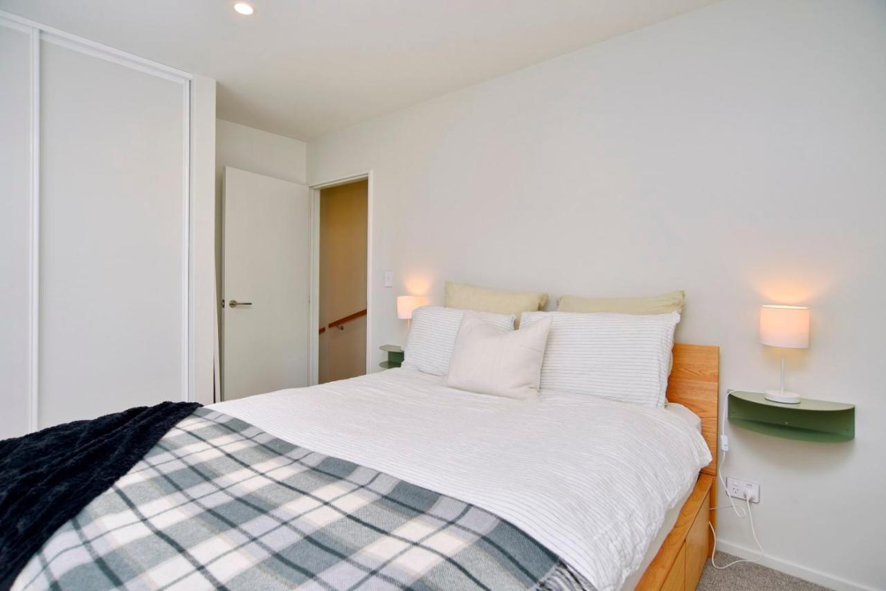 Dickens St - Christchurch Holiday Homes Exteriör bild